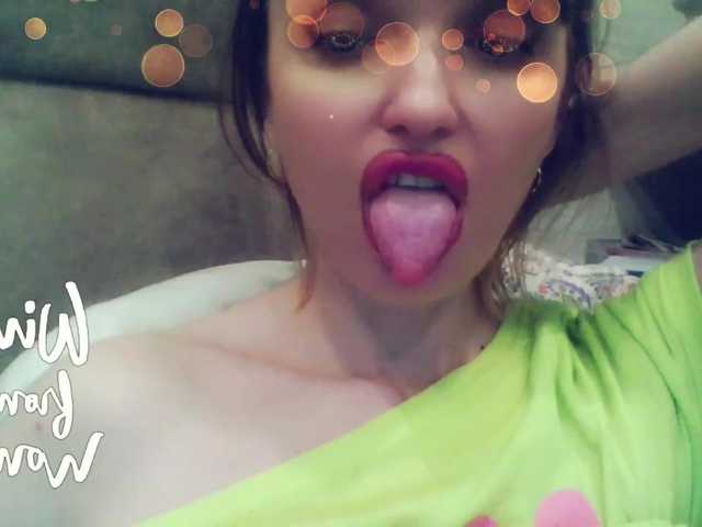 Fotografie lilisexy14 Hi! my name is Lilya! Delicious blowjob with saliva and deep throat 222, 222 already earned, I need 0 more tokens to complete countdown!