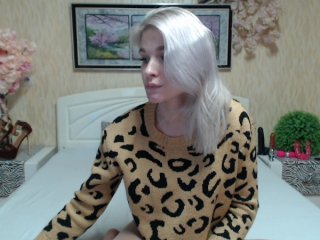 Fotografie petiteblondee Full naked 181 / lovense lash / flash tits 66/ass77/pussy88/spank11/ all desires in private