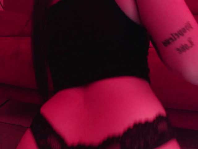 Fotografie SabrinaBennet Let's have some anal fun this weekend❤ PVT Allow ❤ Spread ass 99 tkns ❤ Anal Show at goal 883 tkns