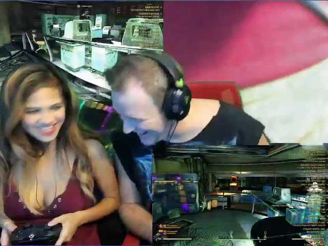 Fotografie SexyGamingCpl ❤️ WE are gaming as if you cant see. Tip to mess Aliah's game up LOL #Lovense #Lush Fuck at Goal