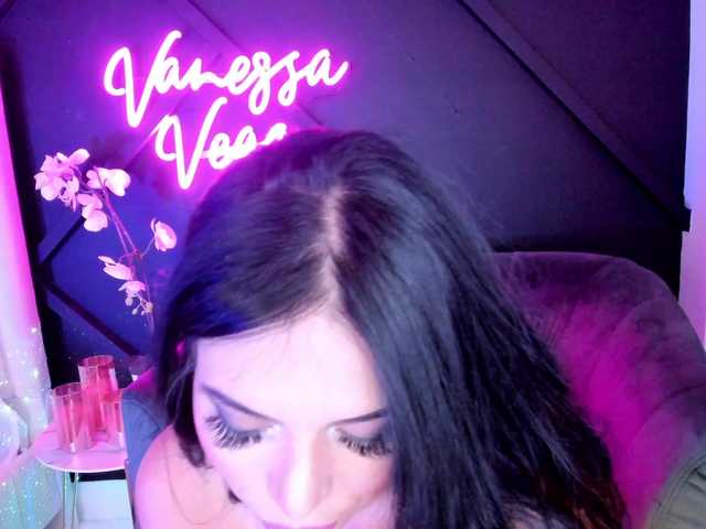 Fotografie VanessaVega follow me on ig @realvanessavegaCome have fun with me papi♥ random level 88 spank me 69 Like me 22♥ wave 122♥ #squirt #bigboobs #interactivetoy #teen #cum